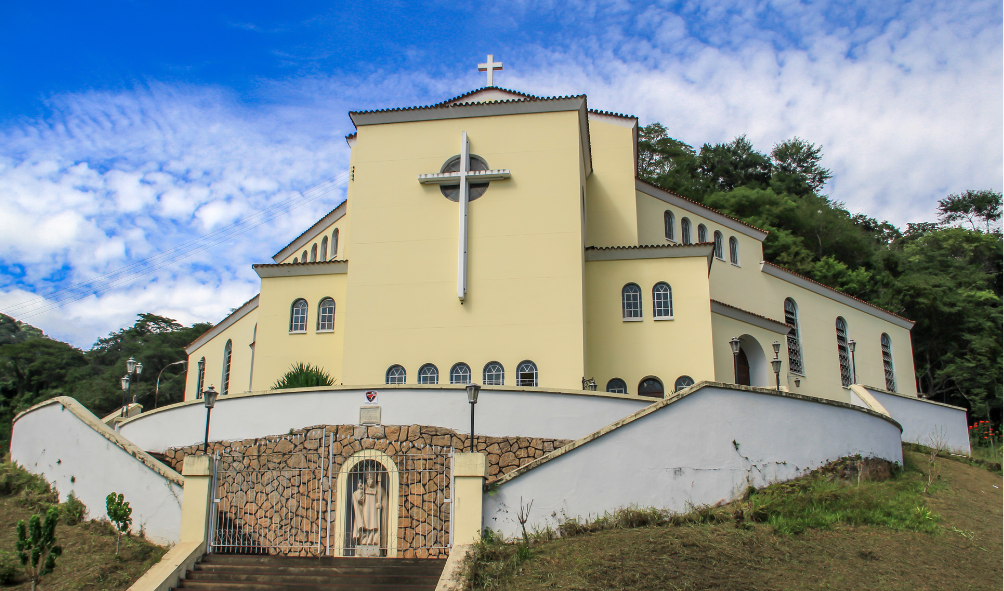 Arquitetura e Detalhes da Matriz São José do Operário