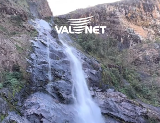 Cachoeiras de Santa Bárbara: quedas d’água para se refrescar perto da cidade do mel